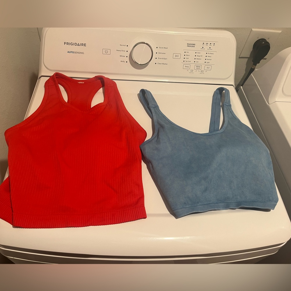 2 90 Degree by reflex Ribbed crop tops